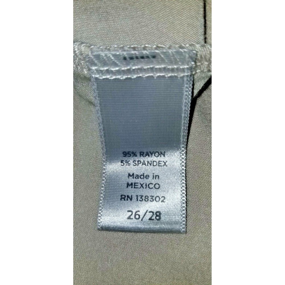 Avenue Cut-Out Shoulders Taupe Purple White Studded Floral Top Size 26/28 - Picture 5 of 5